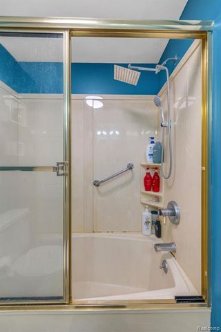 37742 Colonial Drive, Westland, MI 48185
