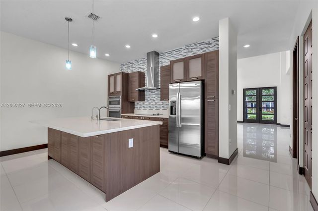 15455 NW 88th Ct, Miami Lakes, FL 33018