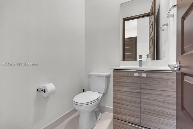 15455 NW 88th Ct, Miami Lakes, FL 33018