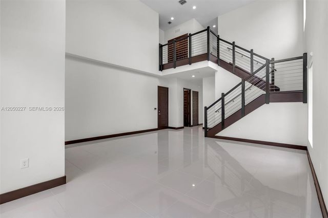 15455 NW 88th Ct, Miami Lakes, FL 33018