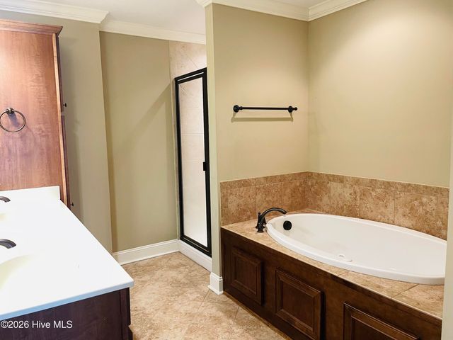 2016 Leighton Drive A, Greenville, NC 27834