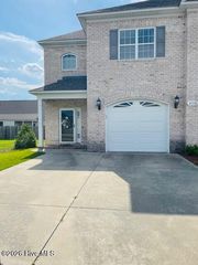 2016 Leighton Drive A, Greenville, NC 27834