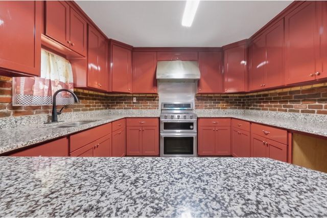 6014 Linda Drive, Rosharon, TX 77583