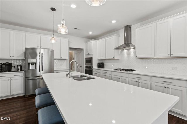 137 Daisy Grove Lane, Holly Springs, NC 27540