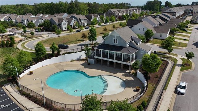 137 Daisy Grove Lane, Holly Springs, NC 27540