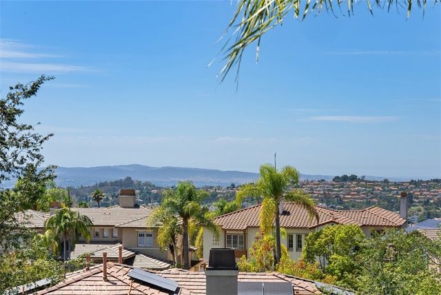 22801 Maiden Lane, Mission Viejo, CA 92692