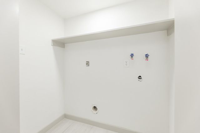 7115 Falling Waters Drive, Spring, TX 77379