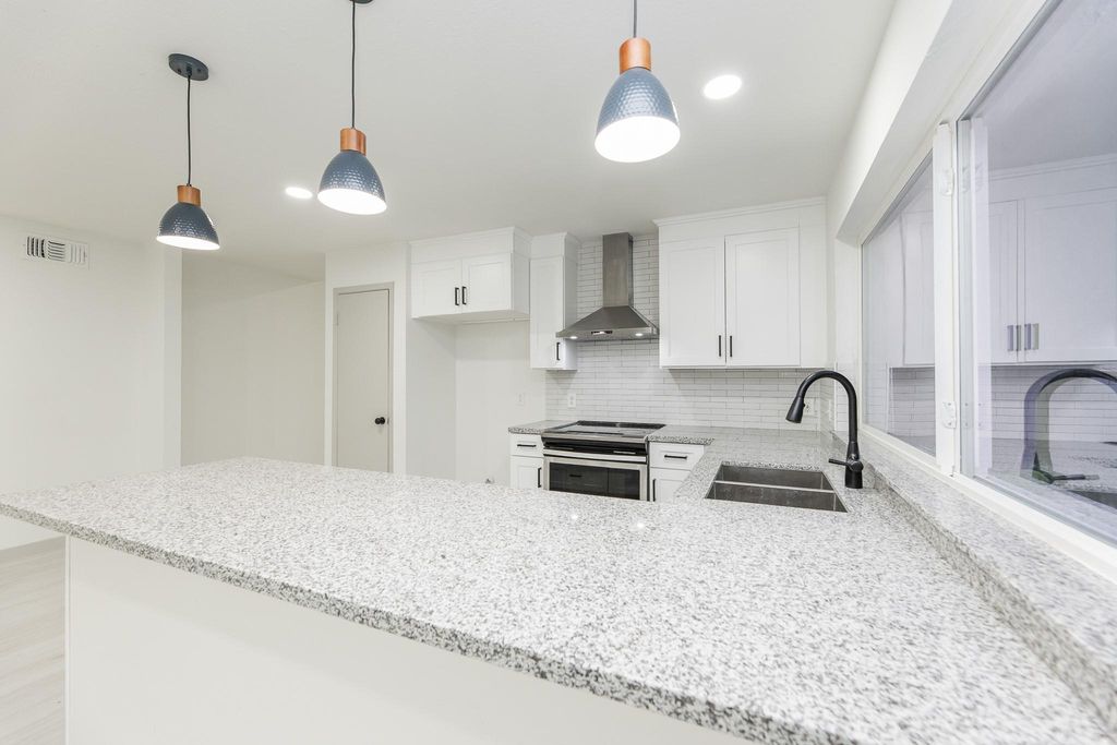 7115 Falling Waters Drive, Spring, TX 77379