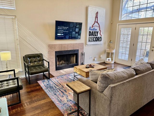 400 W Mary ST, Austin, TX 78704