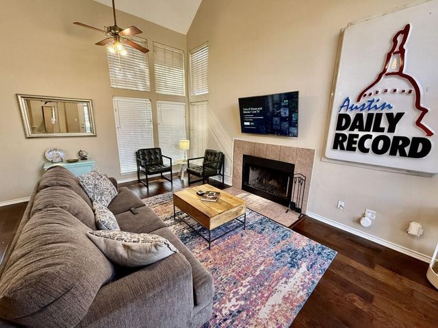 400 W Mary ST, Austin, TX 78704