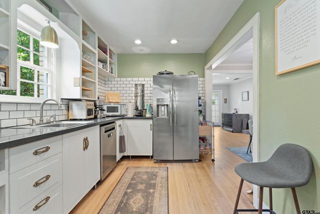 735 Donnybrook Ave, Tyler, TX 75701