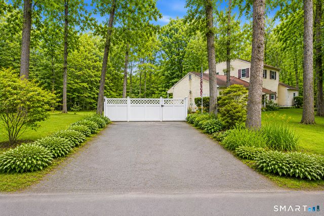31 Granite Drive, Norwalk, CT 06850