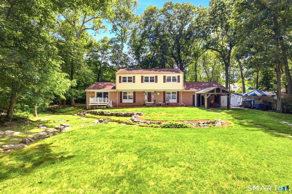 31 Granite Drive, Norwalk, CT 06850