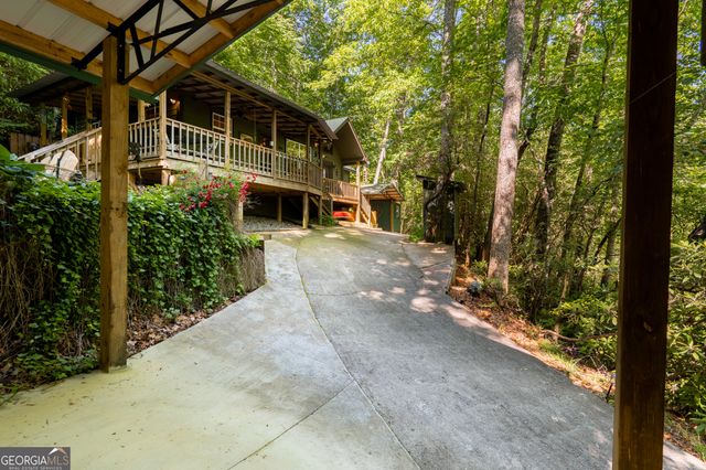 1180 Ruby Lake Drive, Hiawassee, GA 30546
