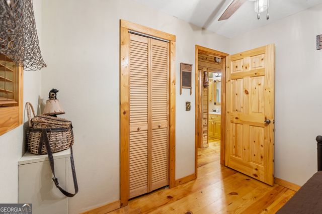 1180 Ruby Lake Drive, Hiawassee, GA 30546