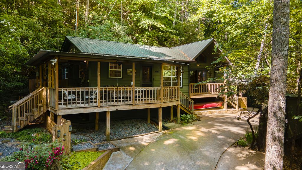1180 Ruby Lake Drive, Hiawassee, GA 30546