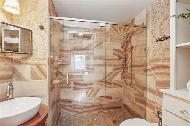 4618 Warwick Boulevard 6F, Kansas City, MO 64112