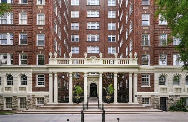 4618 Warwick Boulevard 6F, Kansas City, MO 64112