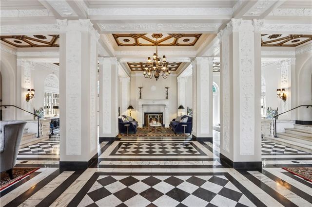 4618 Warwick Boulevard 6F, Kansas City, MO 64112