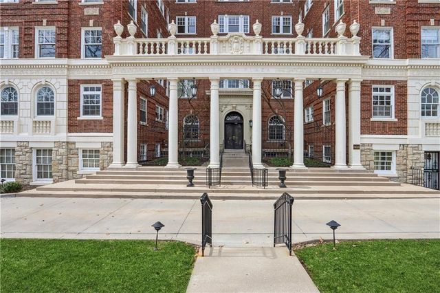 4618 Warwick Boulevard 6F, Kansas City, MO 64112