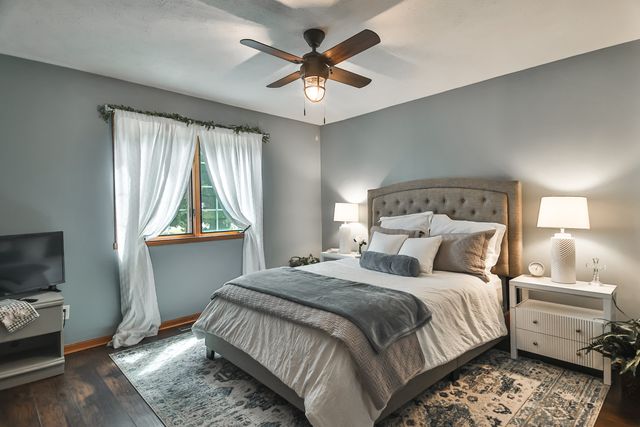 2212 CANDLEWICK Drive SE, Poplar Grove, IL 61065