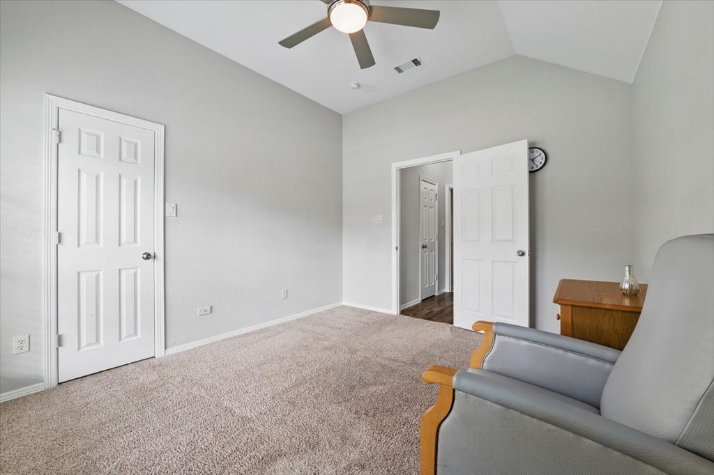 3402 Blue Forest Drive, Arlington, TX 76001 — photo 3