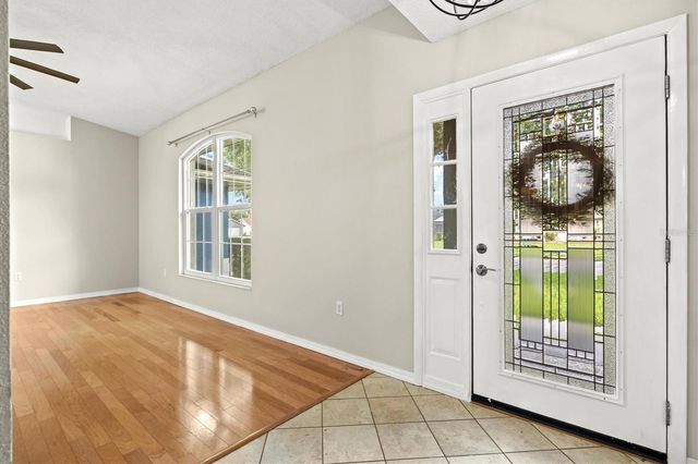 7129 QUEEN PALM CIRCLE, Sarasota, FL 34243