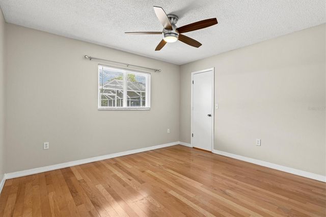 7129 QUEEN PALM CIRCLE, Sarasota, FL 34243