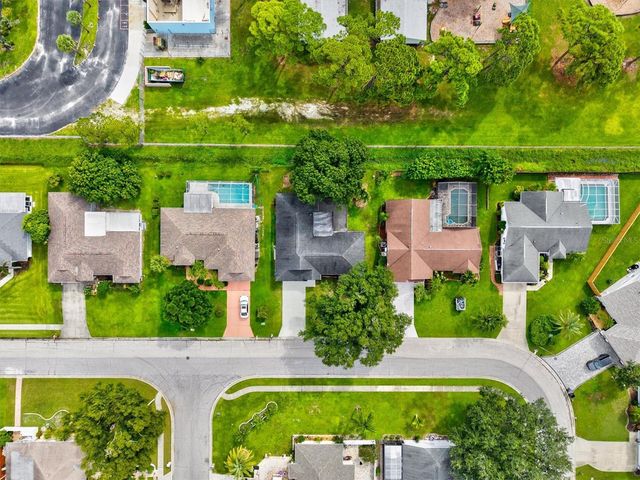 7129 QUEEN PALM CIRCLE, Sarasota, FL 34243