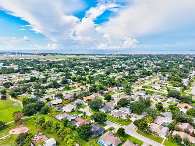 7129 QUEEN PALM CIRCLE, Sarasota, FL 34243