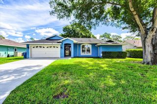 7129 QUEEN PALM CIRCLE, Sarasota, FL 34243