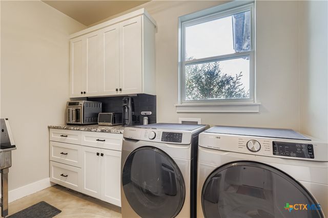 235 Mr Charlie Lane, Round Mountain, TX 78663