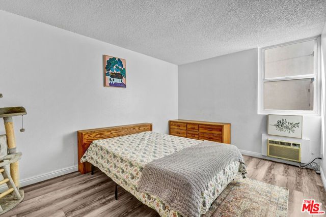 18620 Hatteras Street 145, Tarzana (los Angeles), CA 91356