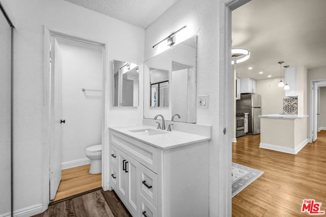 18620 Hatteras Street 145, Tarzana (los Angeles), CA 91356