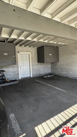 18620 Hatteras Street 145, Tarzana (los Angeles), CA 91356