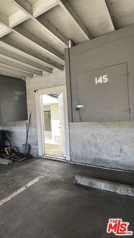 18620 Hatteras Street 145, Tarzana (los Angeles), CA 91356