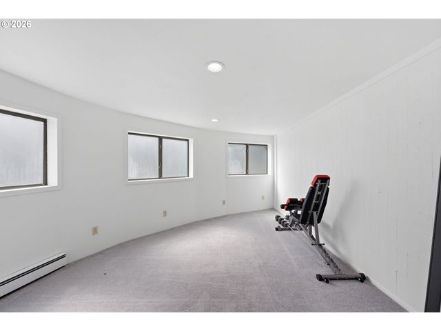 5514 Se NEHALEM St, Portland, OR 97206