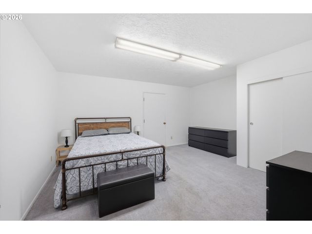 5514 Se NEHALEM St, Portland, OR 97206