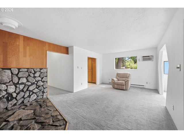 5514 Se NEHALEM St, Portland, OR 97206