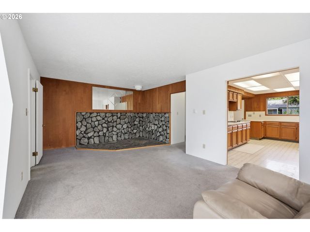 5514 Se NEHALEM St, Portland, OR 97206
