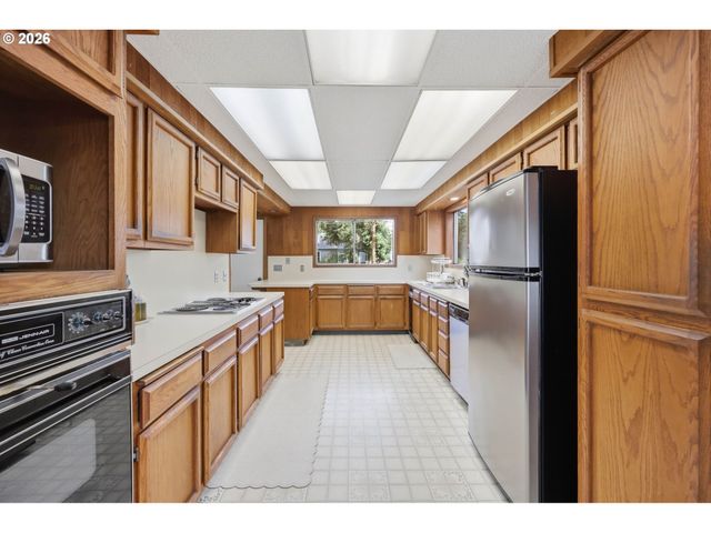 5514 Se NEHALEM St, Portland, OR 97206