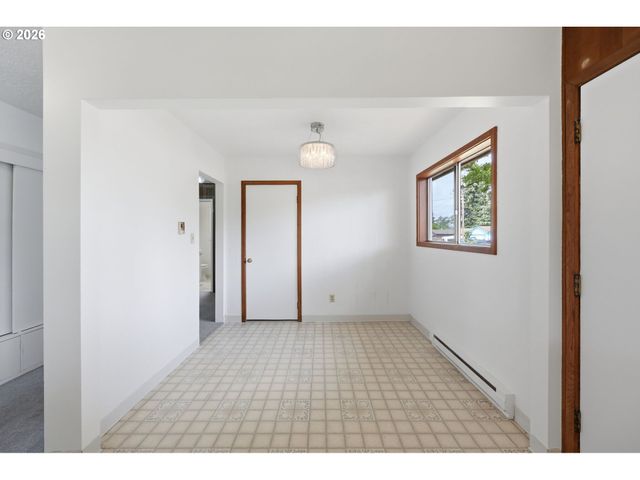 5514 Se NEHALEM St, Portland, OR 97206