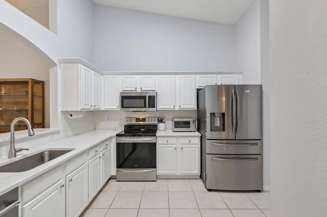 8480 LOGIA Circle, Boynton Beach, FL 33472