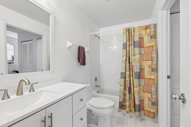 8480 LOGIA Circle, Boynton Beach, FL 33472