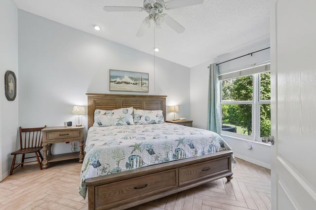 8480 LOGIA Circle, Boynton Beach, FL 33472