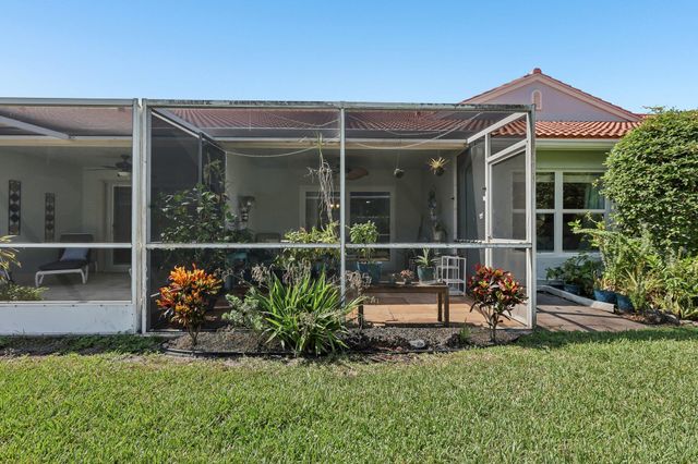 8480 LOGIA Circle, Boynton Beach, FL 33472
