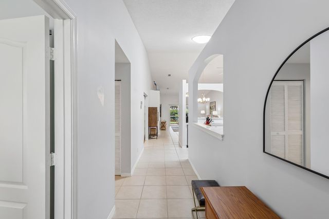 8480 LOGIA Circle, Boynton Beach, FL 33472