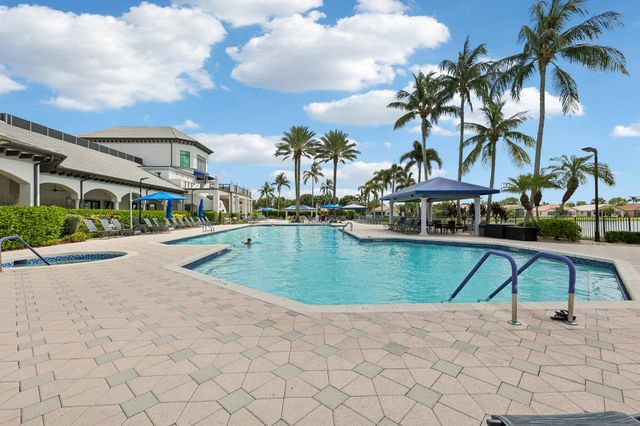8480 LOGIA Circle, Boynton Beach, FL 33472