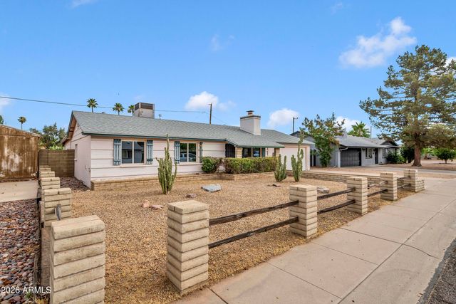 3472 E SHARON Drive, Phoenix, AZ 85032