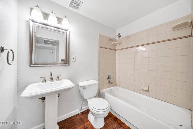 3472 E SHARON Drive, Phoenix, AZ 85032